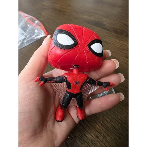 Funko Pop! Vinyl: Marvel - Spider-Man Upgraded Suit #923 OOB - Picture 10 of 13